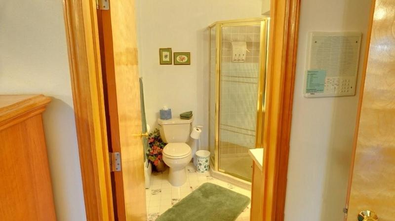 Alaska House Of Jade Bed And Breakfast Анкъридж Екстериор снимка