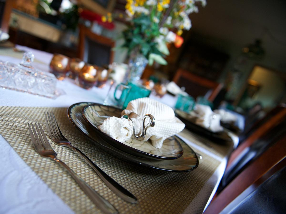 Alaska House Of Jade Bed And Breakfast Анкъридж Екстериор снимка