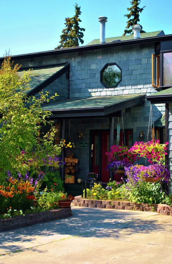 Alaska House Of Jade Bed And Breakfast Анкъридж Екстериор снимка