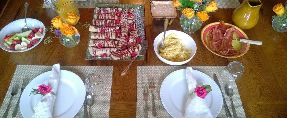 Alaska House Of Jade Bed And Breakfast Анкъридж Екстериор снимка